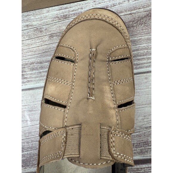 Clarks Slip On Shoes Women SZ 7.5M Tan Leather Comfort Flats Stretch - Picture 11 of 16